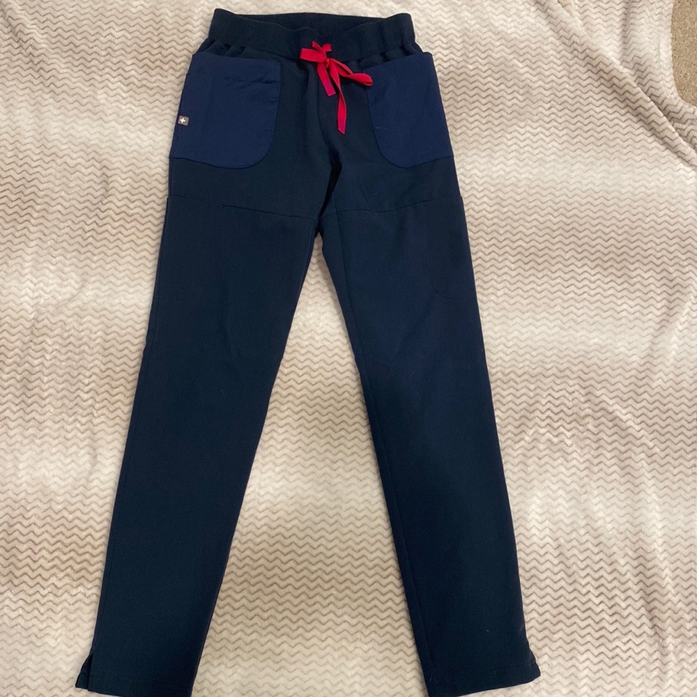 FIGS scrub pants From the technical collection